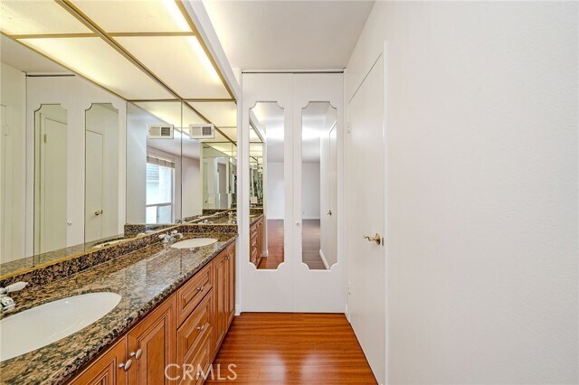 Building Photo - 8175 Mammoth Cir