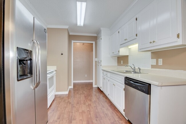 Building Photo - 3 Bedroom Ranch Grovetown