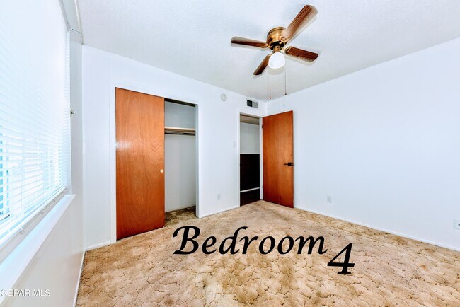 Building Photo - 4909 Winthrop Dr