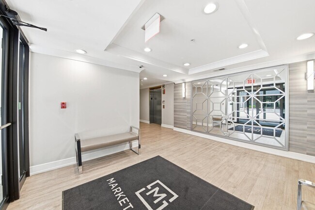 Building Photo - 200 N Addison Ave