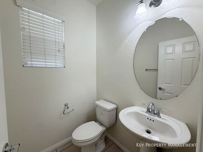 Building Photo - 7769 Britton Rose Dr