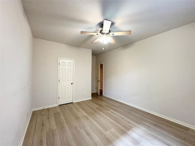 Building Photo - 7006 Rambollet Terrace
