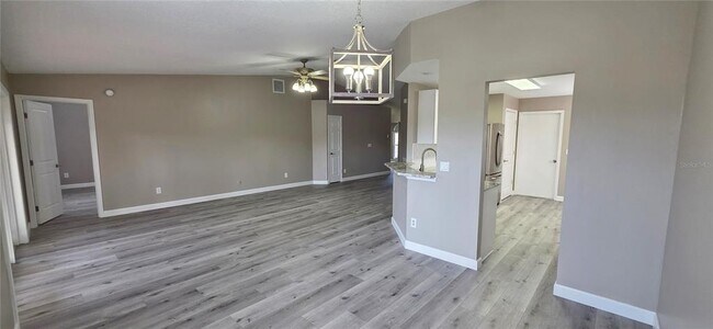 Building Photo - 11143 Bramblebrush St