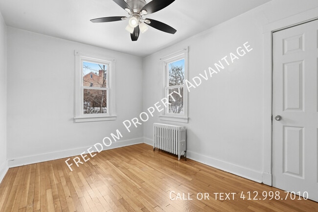 Building Photo - 755 Shady Dr E