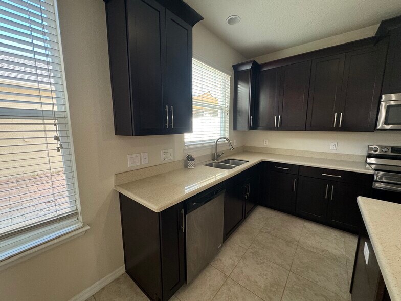 Building Photo - 8428 Iron Mountain Trl