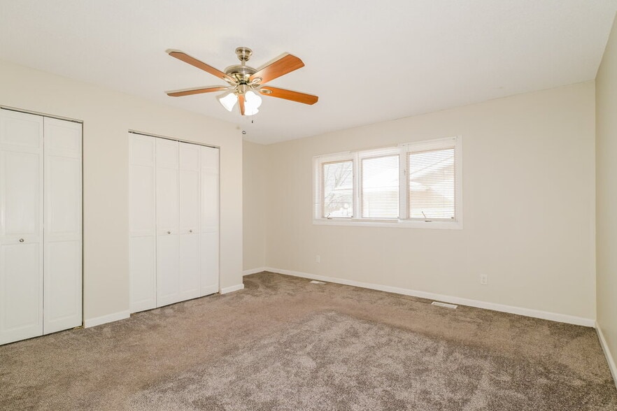 Building Photo - 11990 Roseview Ln