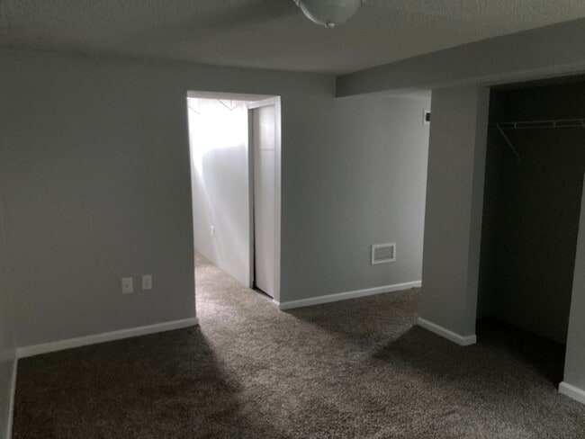 Building Photo - Rental Amount REDUCED!