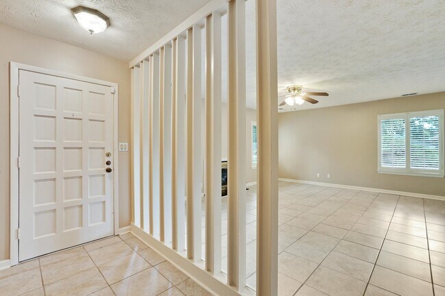 Building Photo - 2949 Torreya Way SE