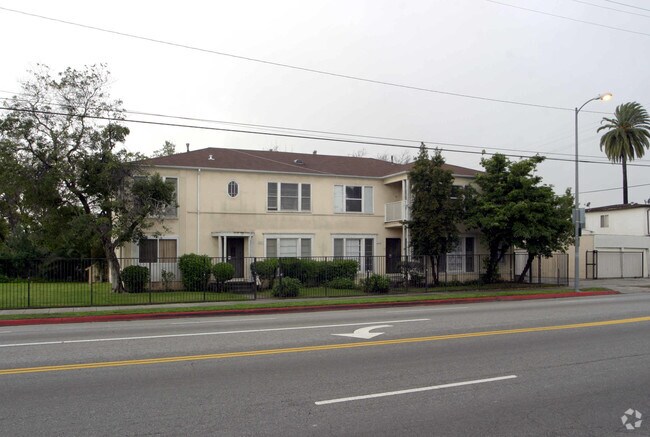 Primary Photo - 2486-2488 Venice Blvd