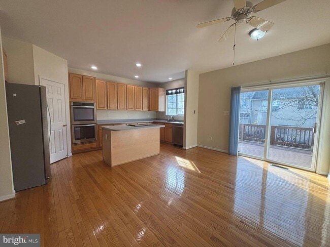 Building Photo - 2444 Rolling Plains Dr