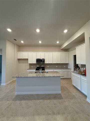 Building Photo - 4013 Amethyst Dr