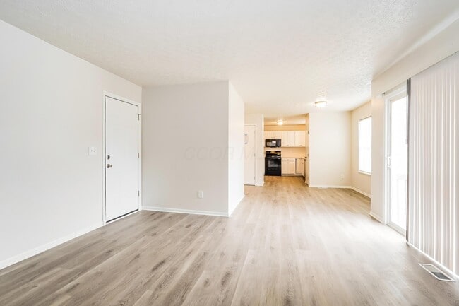 Building Photo - 1599 Covina Dr