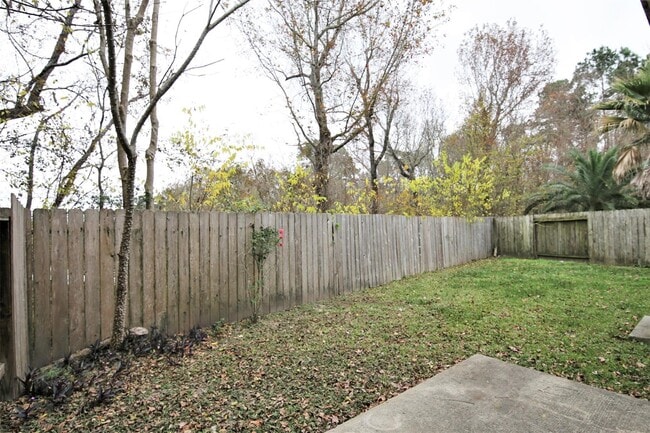 Building Photo - 16502 Pentonshire Ln