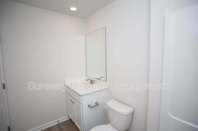Building Photo - 55 Elliot Ln