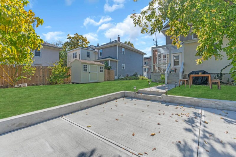 Building Photo - 1409 Bangs Ave