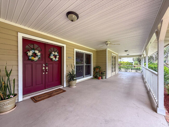Building Photo - 1055 Riverside Ridge Rd