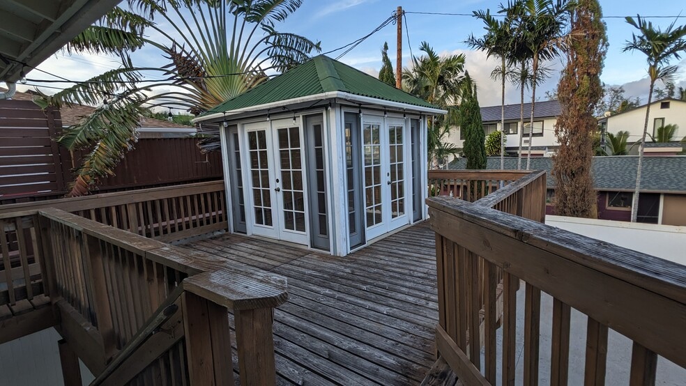 Lanai with Gazebo - 68-052 Akule St