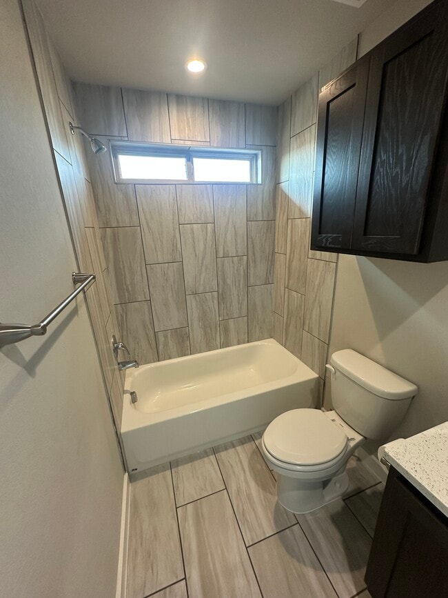 Building Photo - 8415 V. Verona