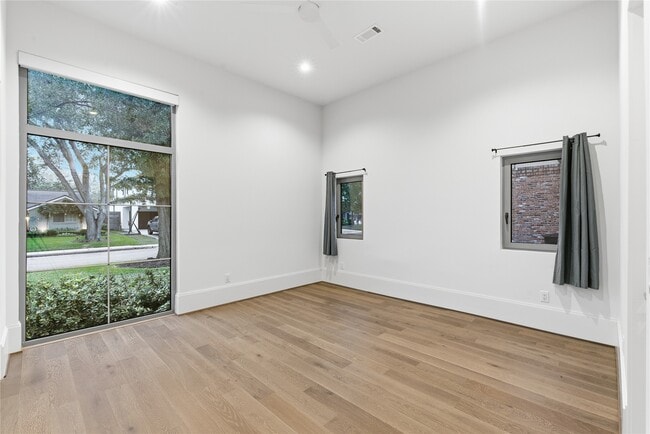 Building Photo - 6273 Piping Rock Ln