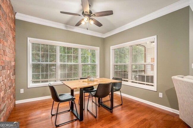 Building Photo - 12807 Doe Dr