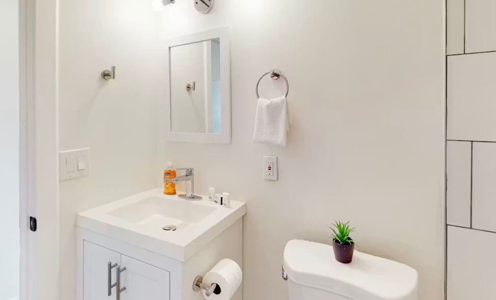 Building Photo - 3201 N Cherry Ave