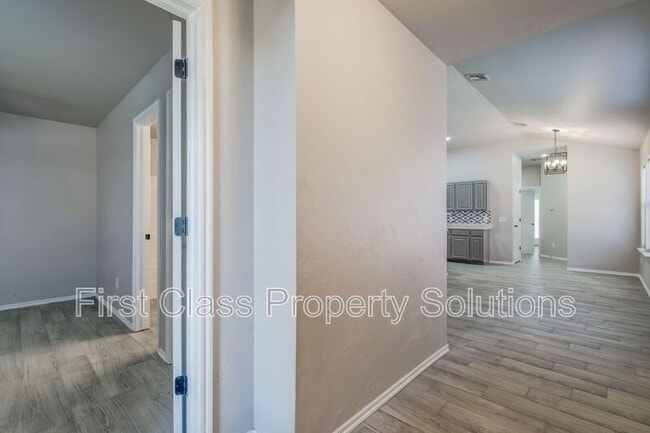 Building Photo - 1322 Commerce Dr