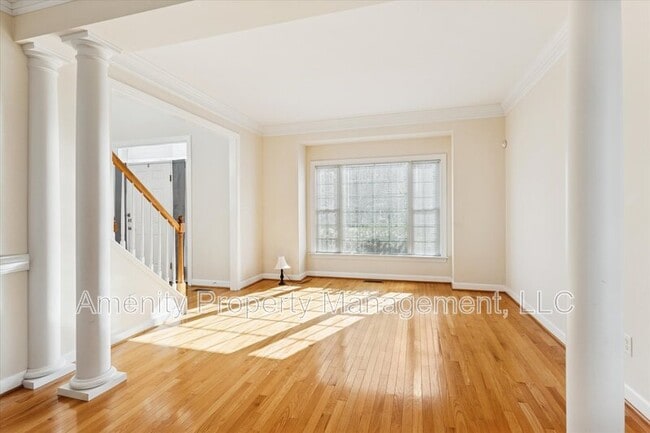 Building Photo - 103 Overlook Point