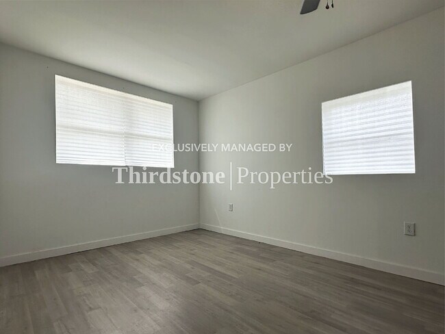 Building Photo - 8105 Santillo Dr