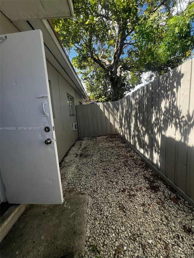 Building Photo - 2081 NW 30th St