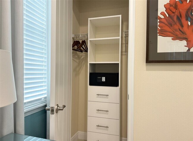 Building Photo - 8049 Dreamsicle Dr