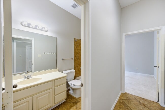 Building Photo - 5615 Stoneridge Ct
