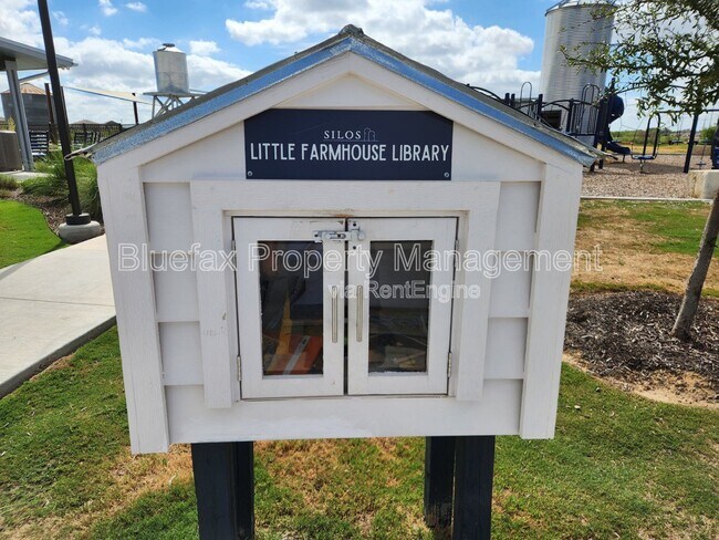 Building Photo - 7228 Pasture Run