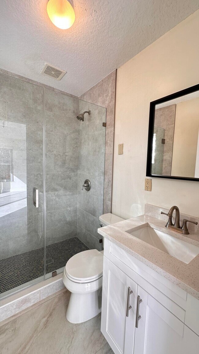 Building Photo - 19010 SW 10th St