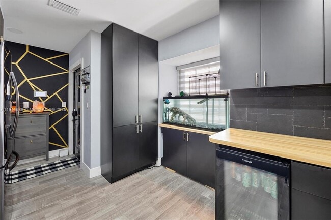 Building Photo - 13713 SW 149th Cir Ln