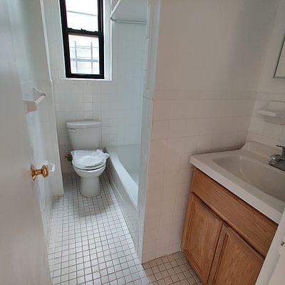 Building Photo - 2 bedroom in BRONX NY 10453