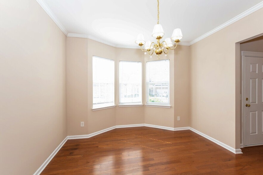 Building Photo - 16047 Long Talon Way
