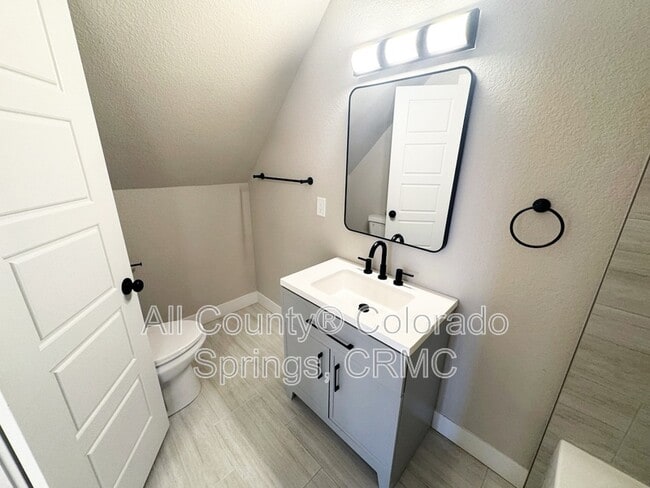 Building Photo - 330 E Cache La Poudre St