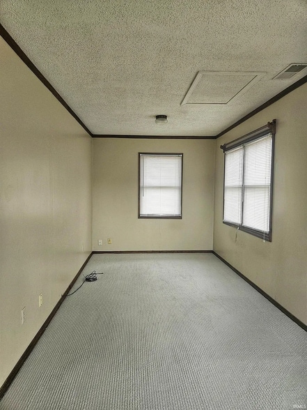 Building Photo - 1330 Springbrook Rd