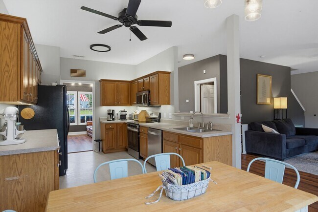Building Photo - 108 Willard Way