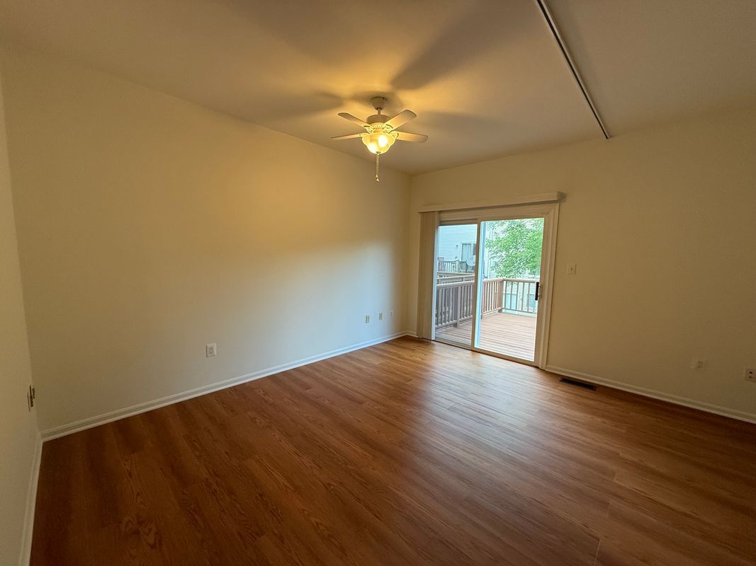 Building Photo - 2427 Dew Meadow Ct