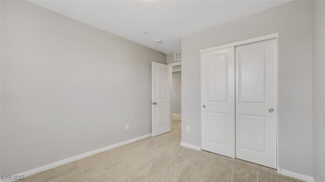 Building Photo - 404 Grand Toccata St