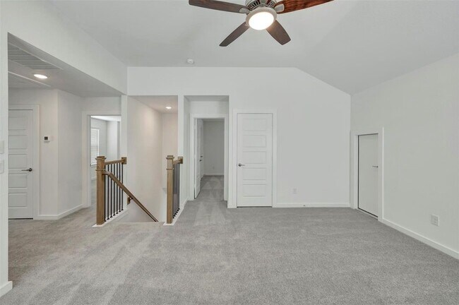 Building Photo - 32510 Lantana Flds Rd