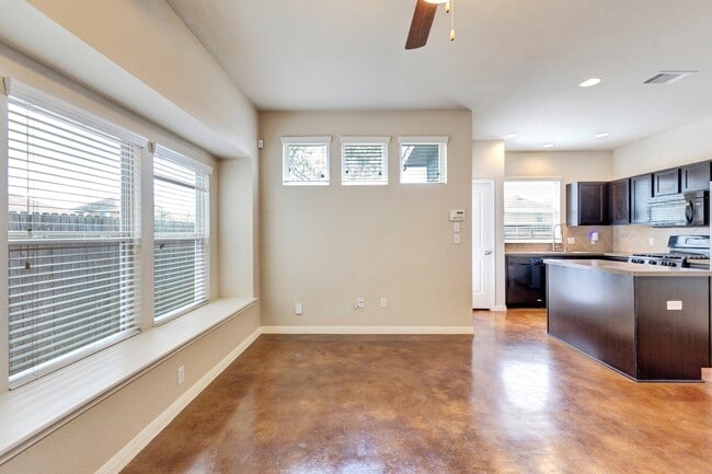 Building Photo - 4519 Esper Ln