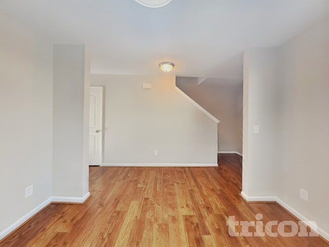 Building Photo - 30 Gold Rush Ct