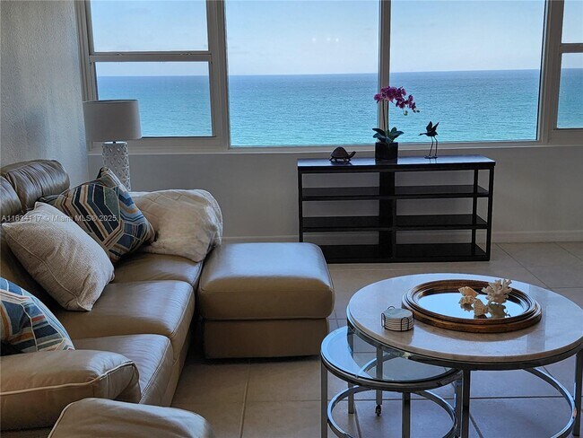 Building Photo - 3505 S Ocean Dr