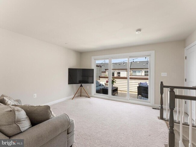 Building Photo - 2841 Hokie Ln