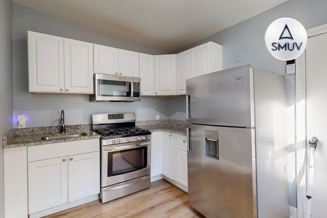 Building Photo - 501 N Belnord Ave