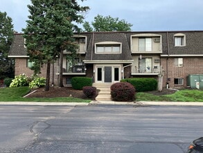 Building Photo - 104 E Bailey Rd