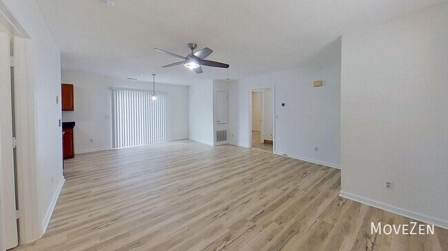 Building Photo - 509 Rosecrest Dr