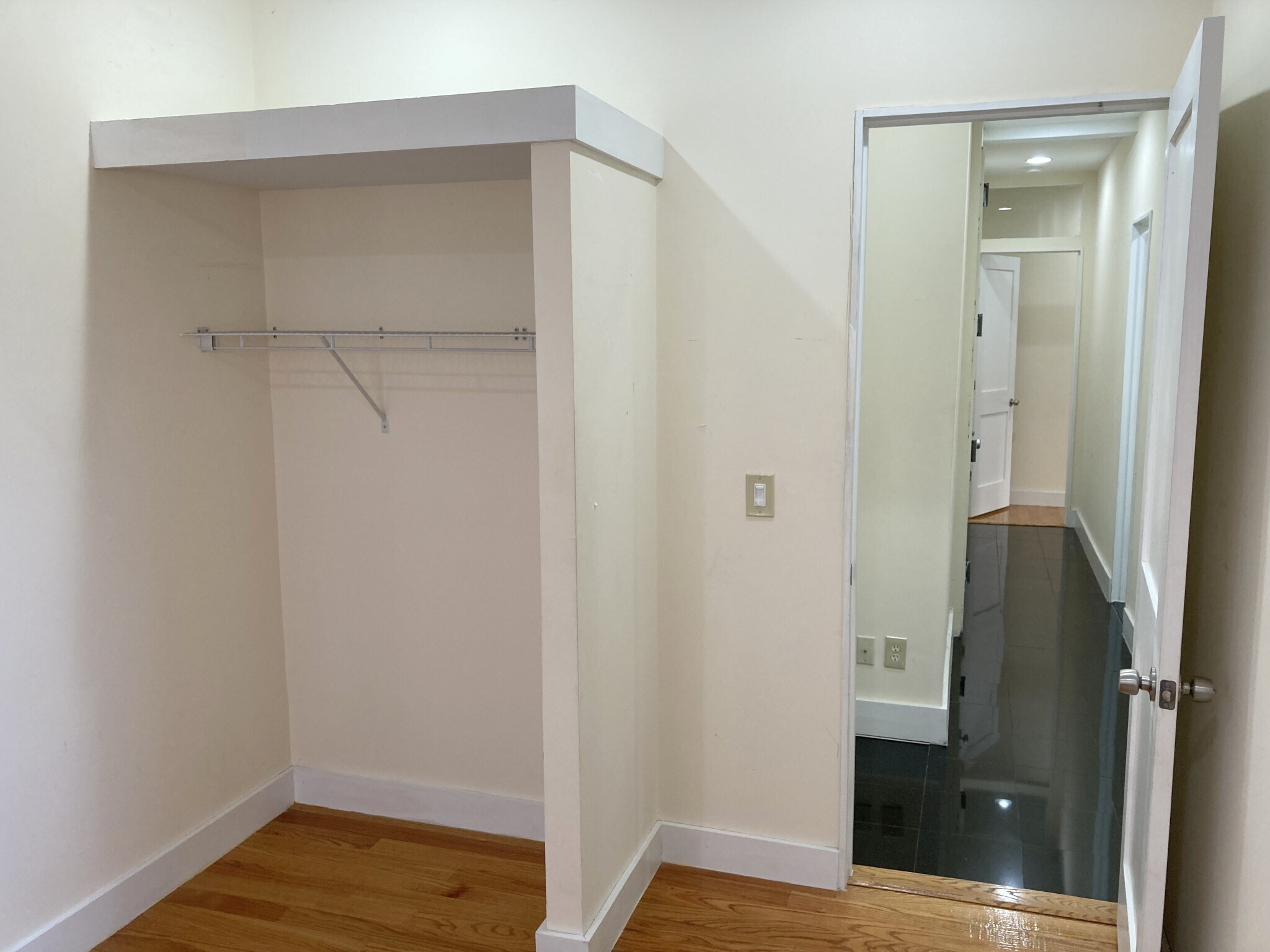 Building Photo - 45 Hemenway St
